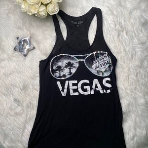 Las Vegas Strip Tank Size XL black and White design. Fun 🤩 🎰♠️♥️♣️♦️